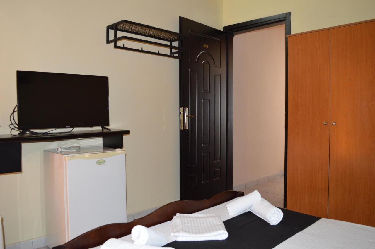 Jericho Rooms Sarandë エクステリア 写真