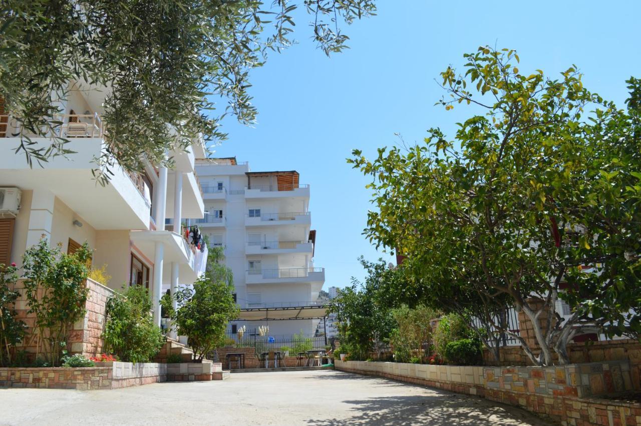 Jericho Rooms Sarandë エクステリア 写真