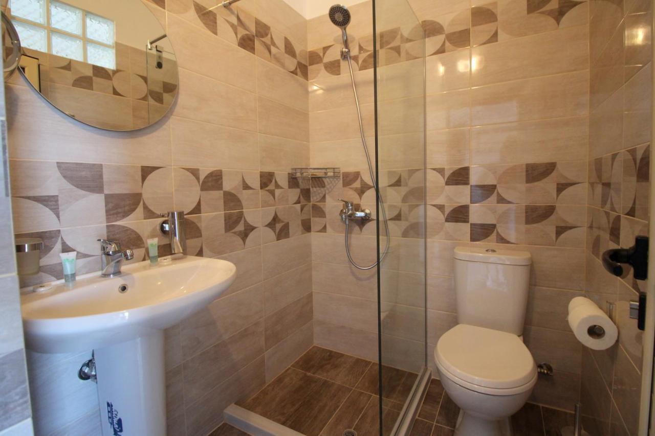 Jericho Rooms Sarandë エクステリア 写真