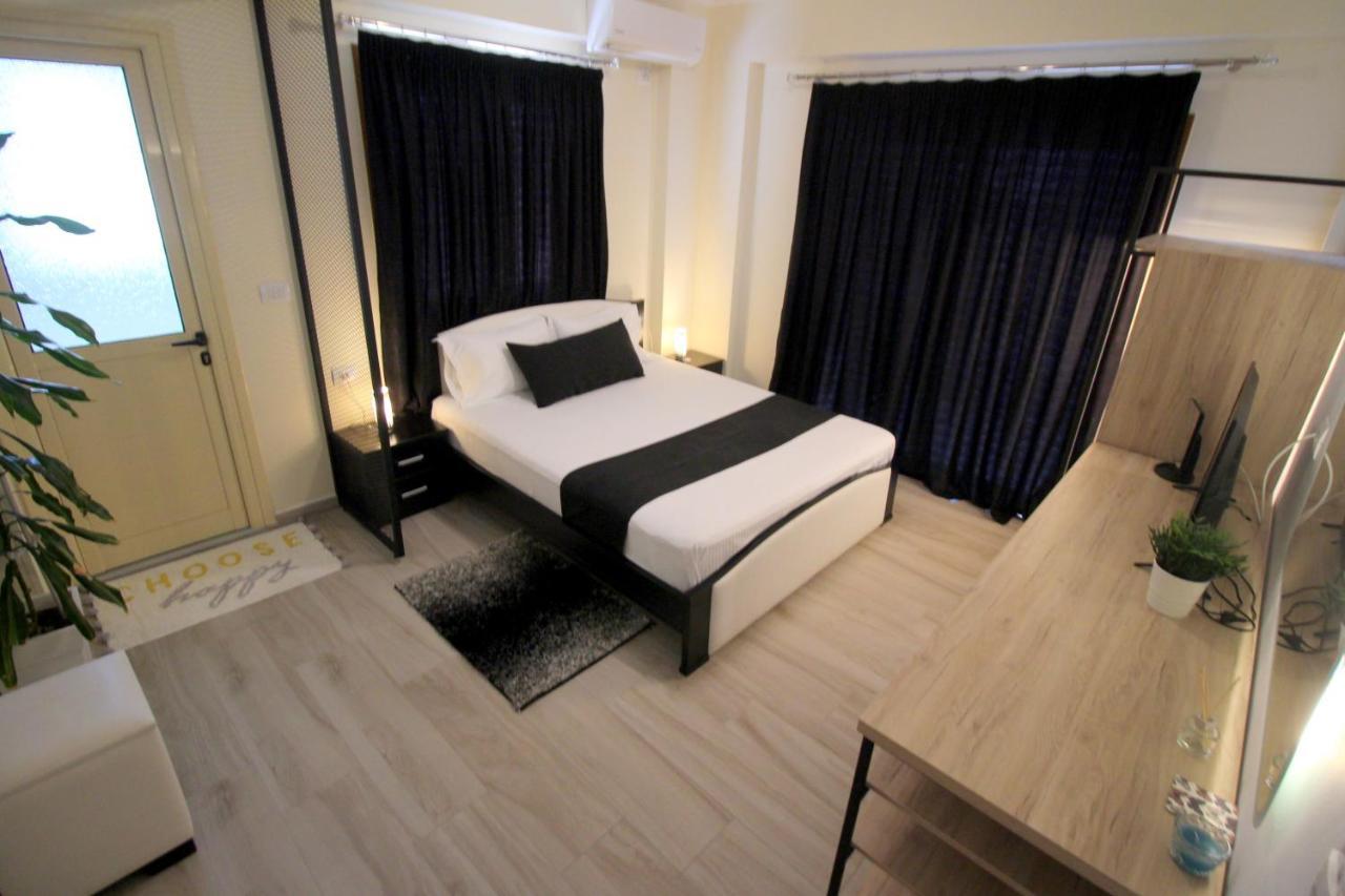 Jericho Rooms Sarandë エクステリア 写真