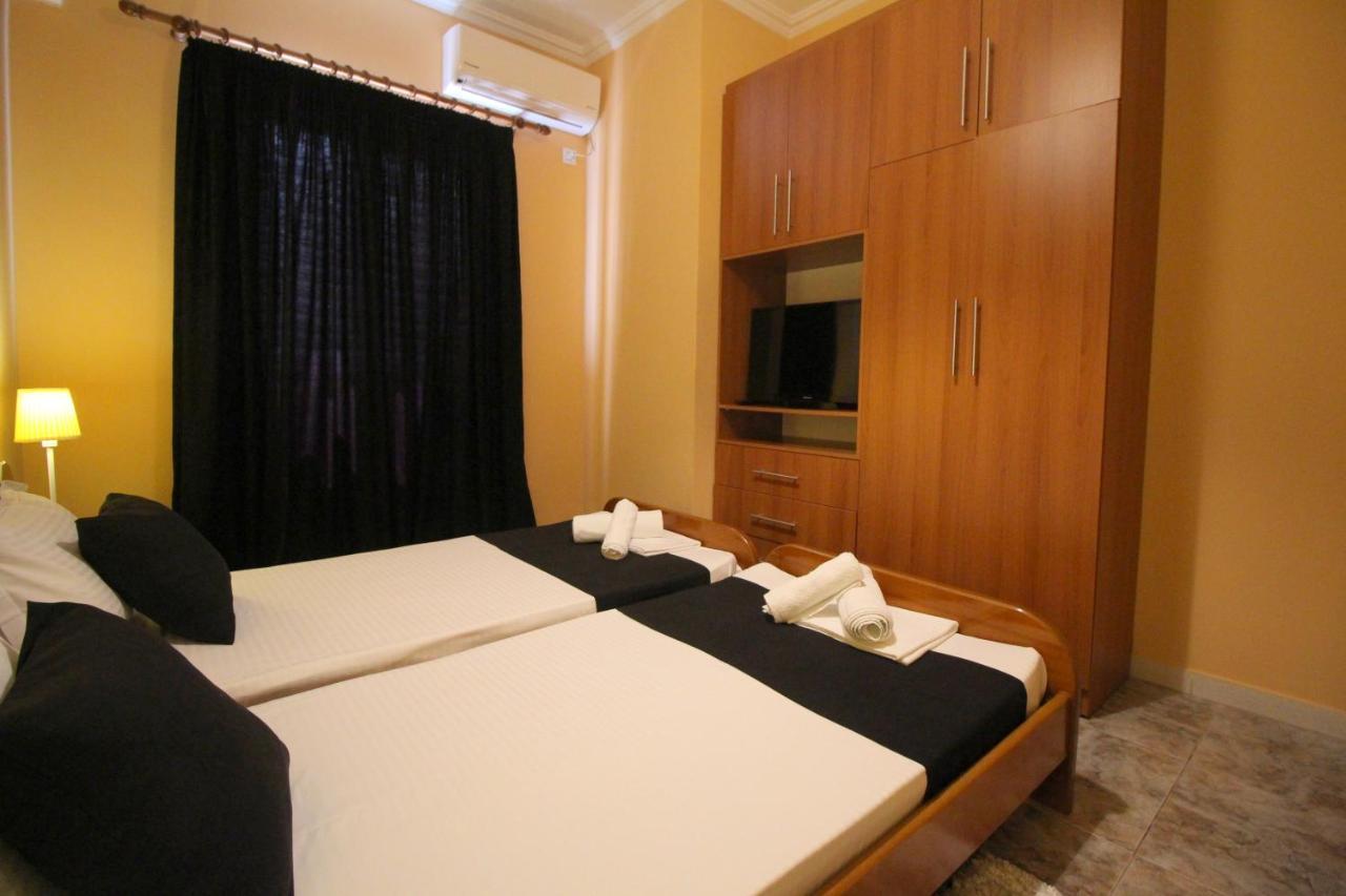 Jericho Rooms Sarandë エクステリア 写真