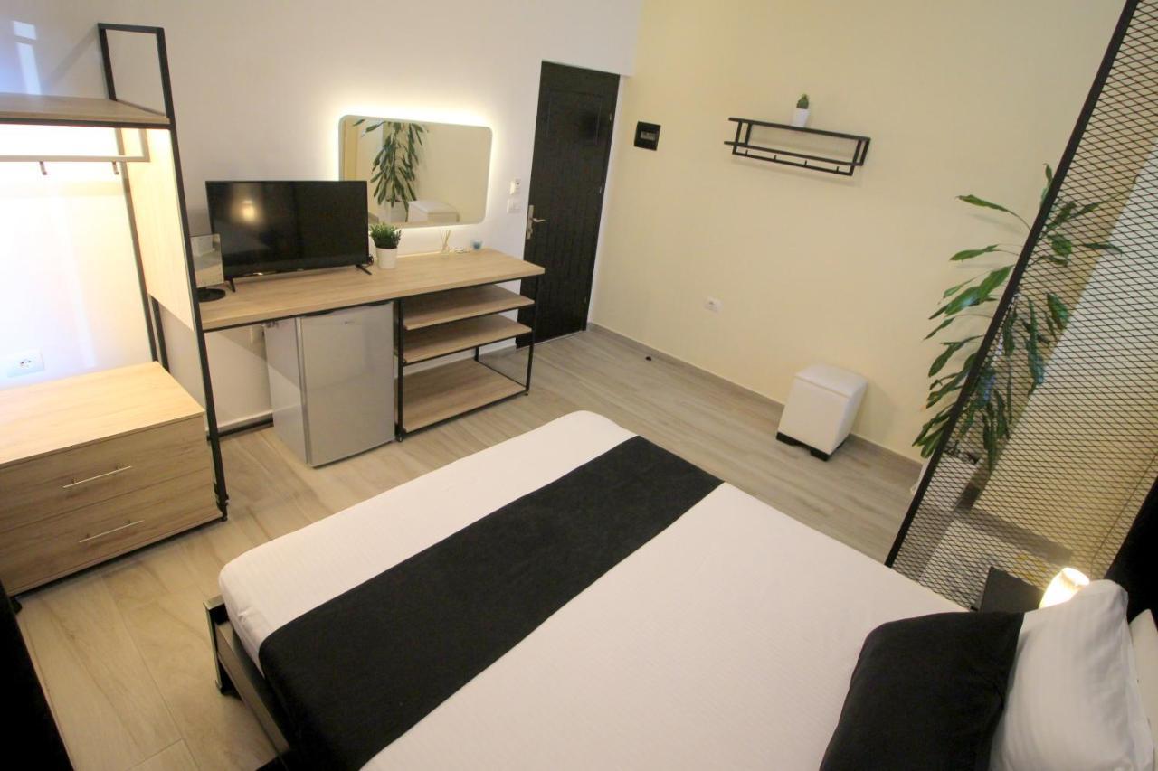 Jericho Rooms Sarandë エクステリア 写真